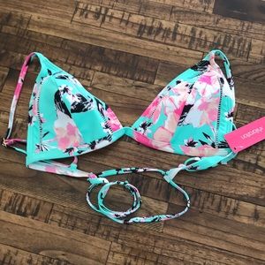 Xhilaration bathing suit top